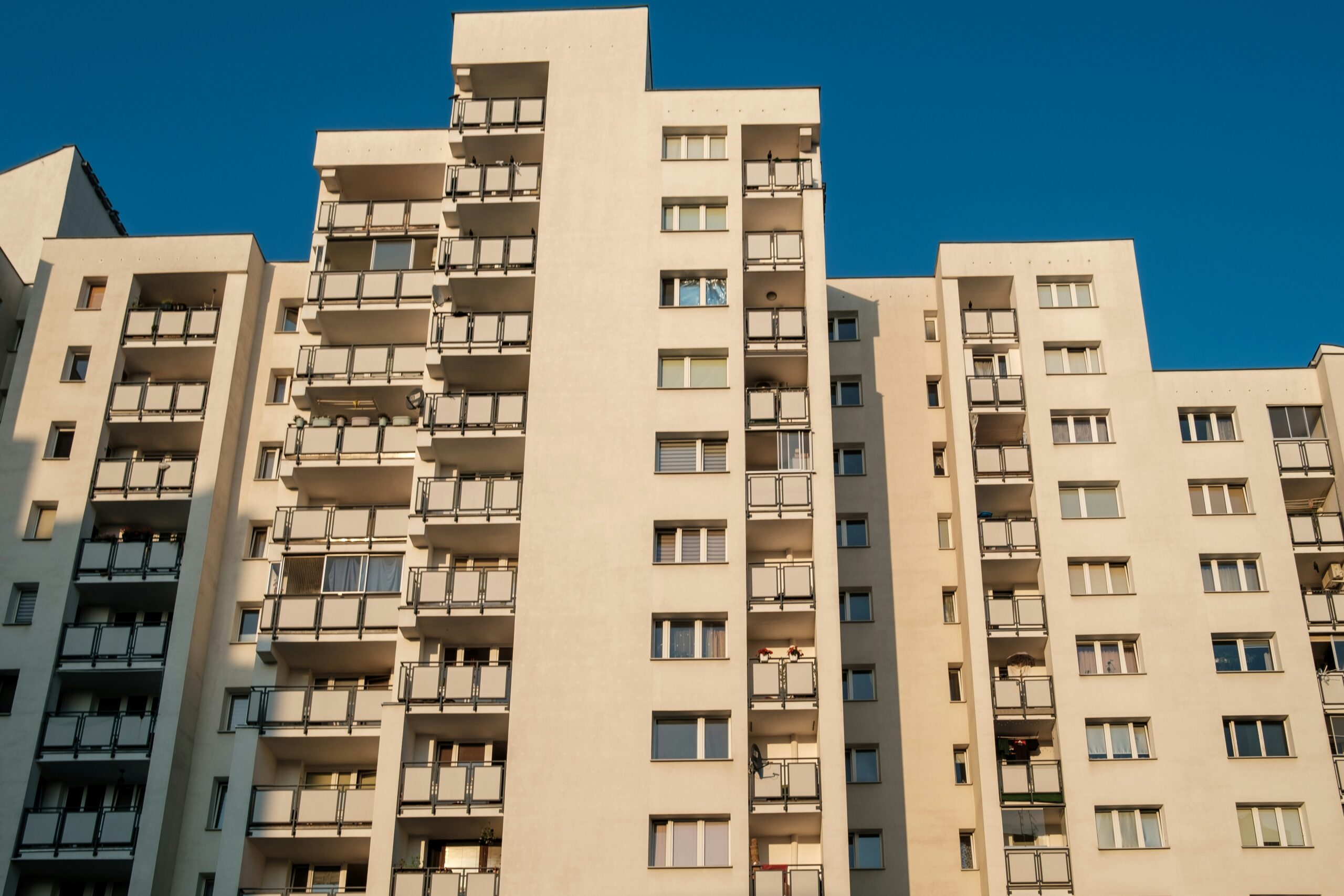 Using AI in Multifamily Housing to Enhance Renewals, Staff Efficiency, Collections, and Prevent Fraud